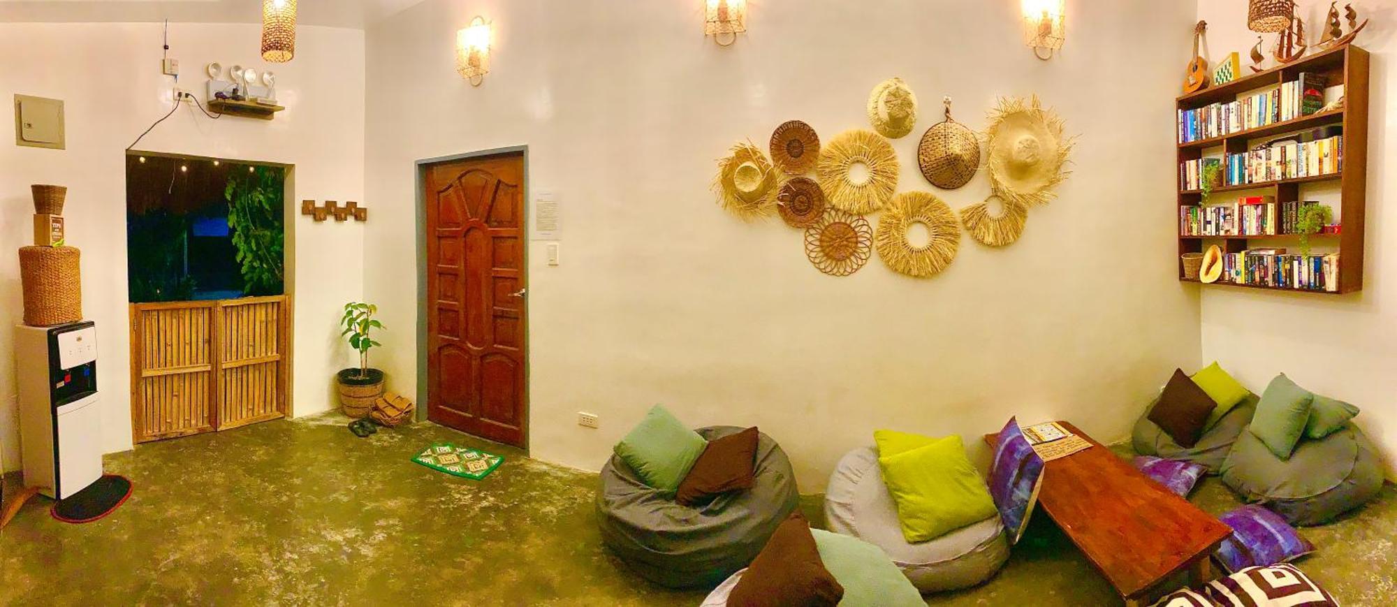 Jaydy Hostel General Luna  Luaran gambar